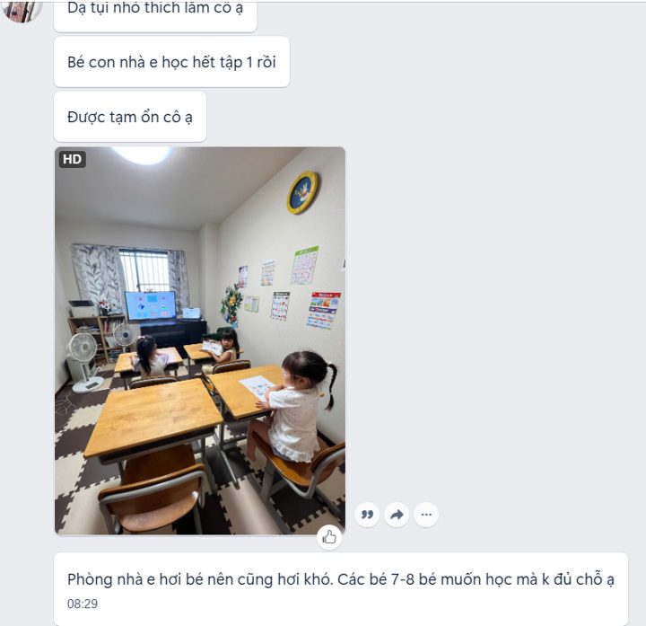 Tin nhắn Zalo: Giáo viên gửi ảnh lớp học tại nhà